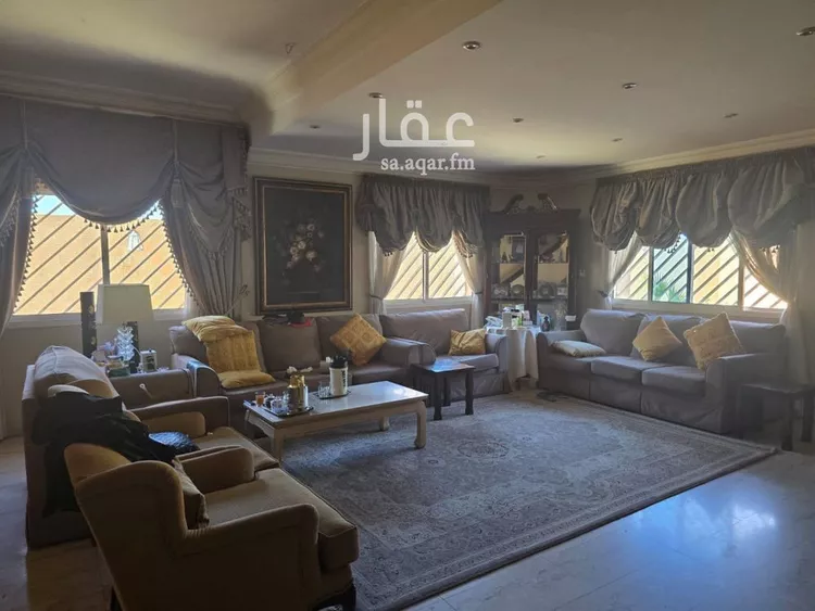 فيلا للبيع في شارع المنذر بن صعب, حي المريكبات, مدينة الدمام, المنطقة الشرقية