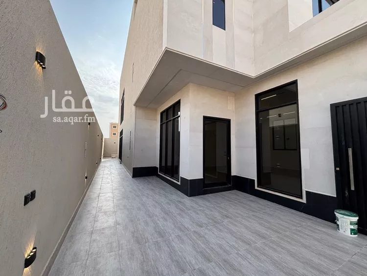 فيلا للبيع في شارع محمد بن عمر العرابي, حي العارض, مدينة الرياض, منطقة الرياض صورة 2