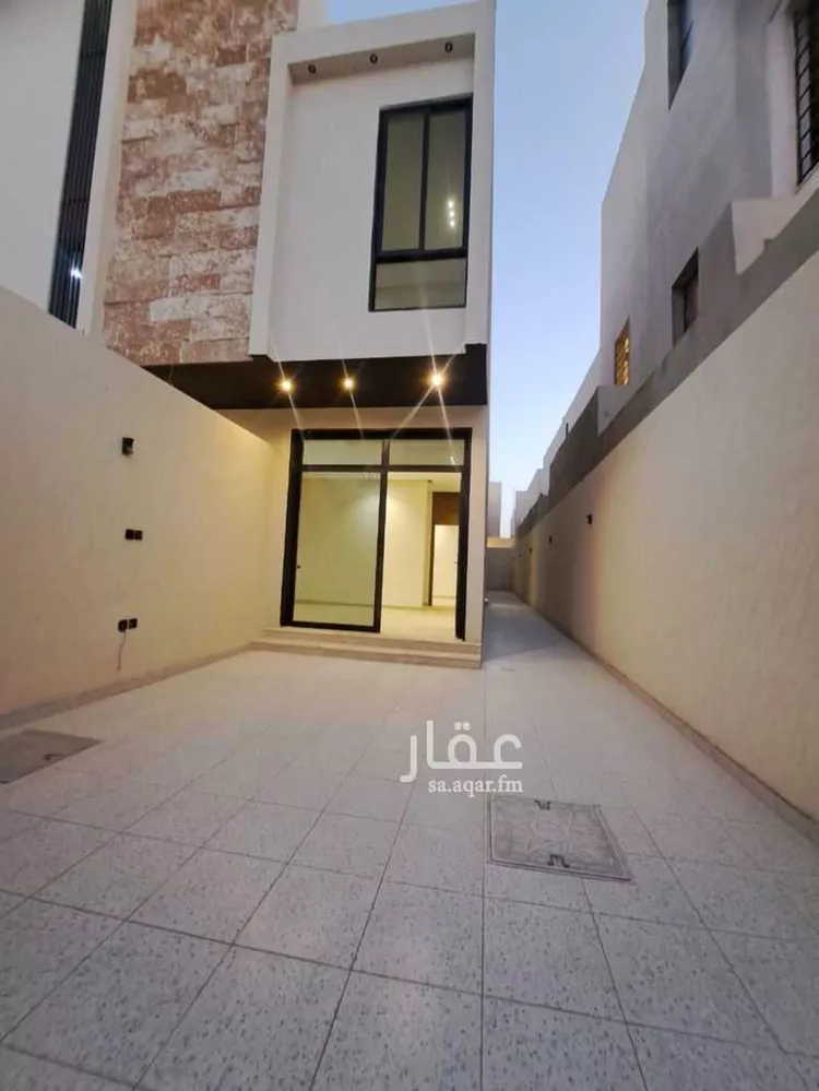 دور للبيع في شارع عبدالرحمن الشعلان, حي بدر, مدينة الرياض, منطقة الرياض صورة 2