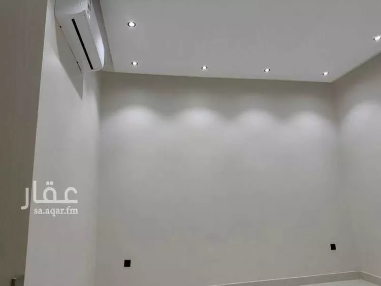 Floor for Rent in Riyadh Al Janadriyah صورة 3