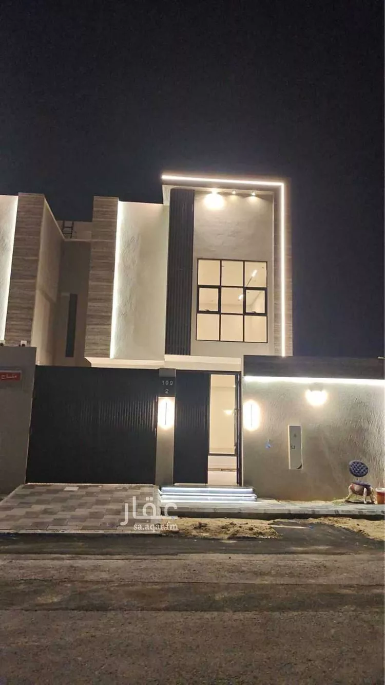 فيلا للبيع في شارع الشيخ صباح الاحمد, حي ضاحية الملك فهد, مدينة الدمام, المنطقة الشرقية صورة 2