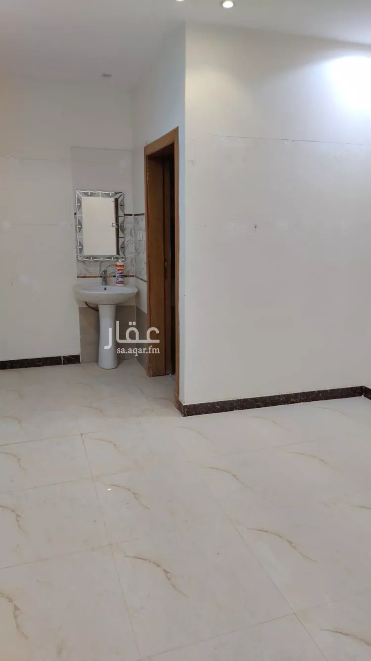 دور للإيجار في شارع خوارزم, حي عكاظ, مدينة الرياض, منطقة الرياض صورة 5