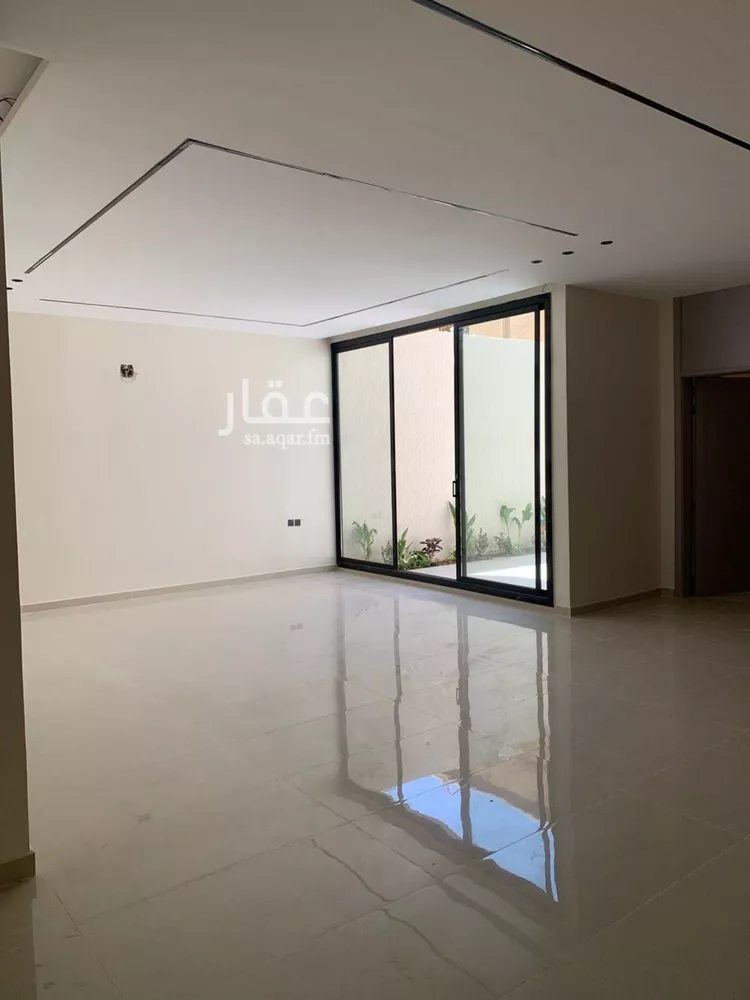فيلا للبيع في شارع العارض, حي الخالدية, مدينة الدرعية, منطقة الرياض
