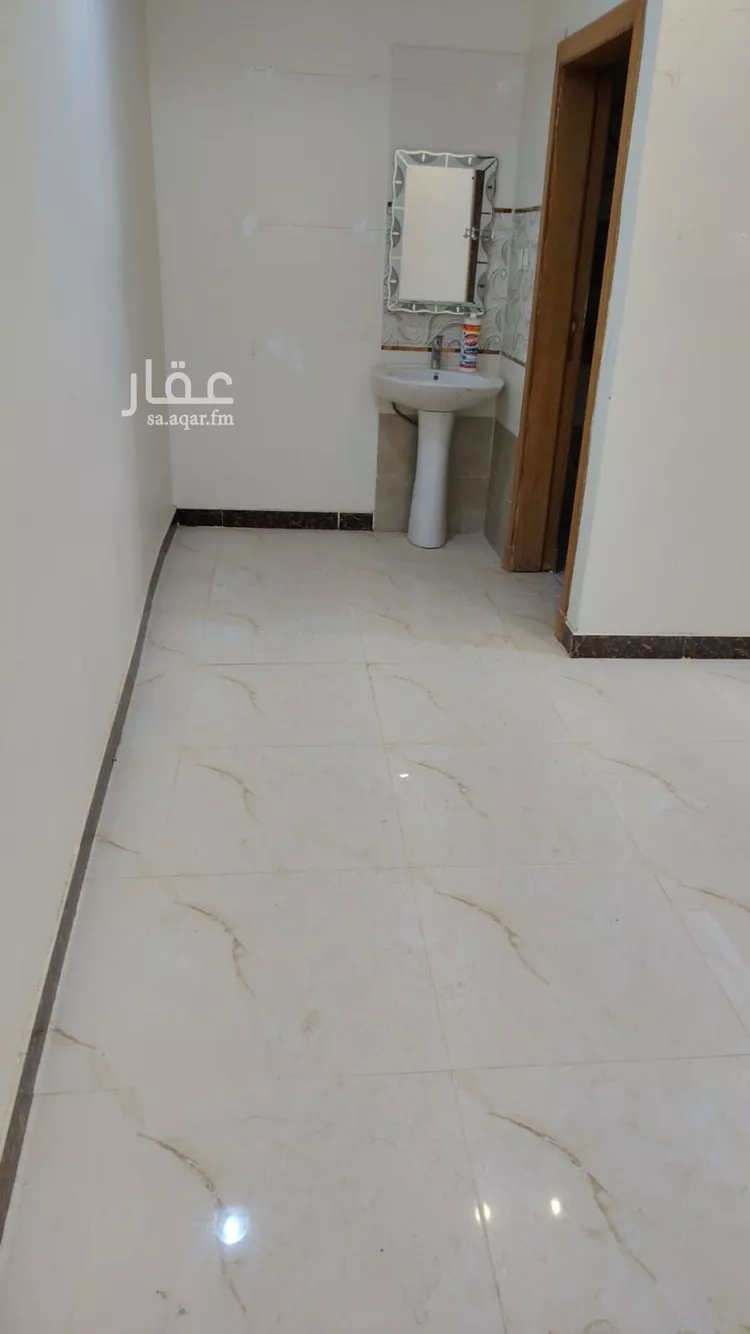 دور للإيجار في شارع خوارزم, حي عكاظ, مدينة الرياض, منطقة الرياض صورة 3