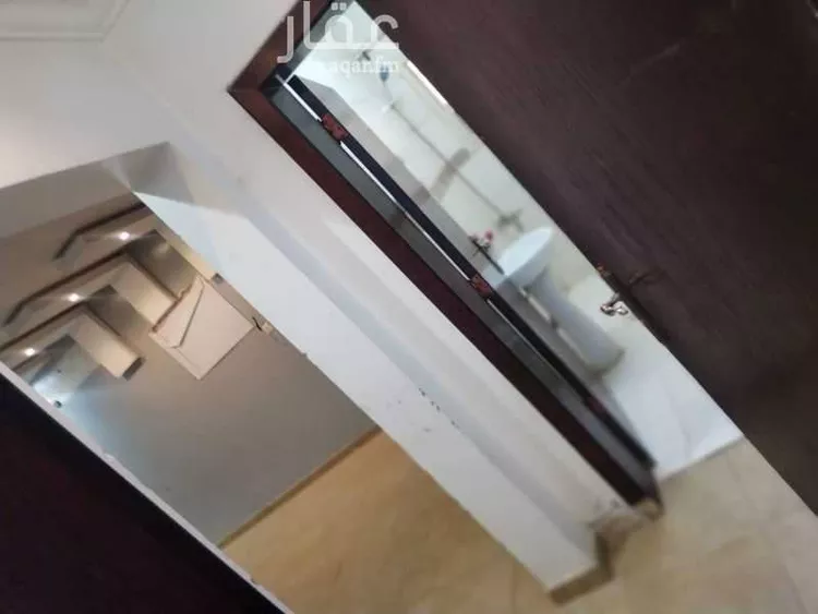 Floor for Sale in Riyadh Okaz صورة 3