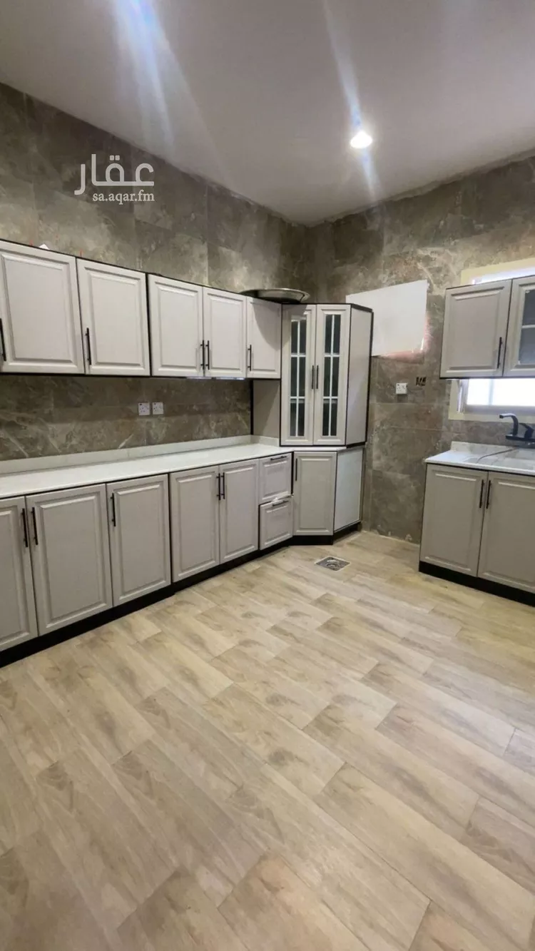 شقة للإيجار في شارع أحمد خطيب الجاوه سنبس, حي طويق, مدينة الرياض, منطقة الرياض