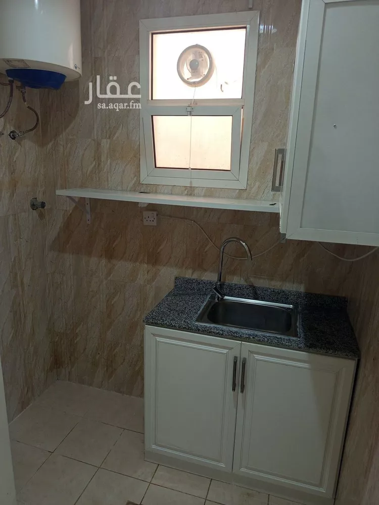 شقة للإيجار في شارع عبدالله بن قيس, حي إشبيلية, مدينة الرياض, منطقة الرياض صورة 5