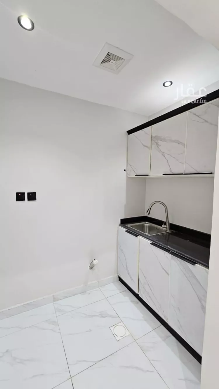 شقة للإيجار في شارع عبدالله بن قيس, حي إشبيلية, مدينة الرياض, منطقة الرياض