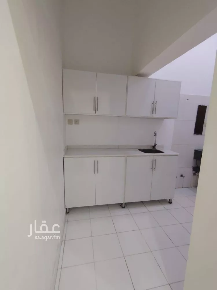 شقة للإيجار في شارع المقاماتي, حي الحمراء, مدينة الرياض, منطقة الرياض صورة 2