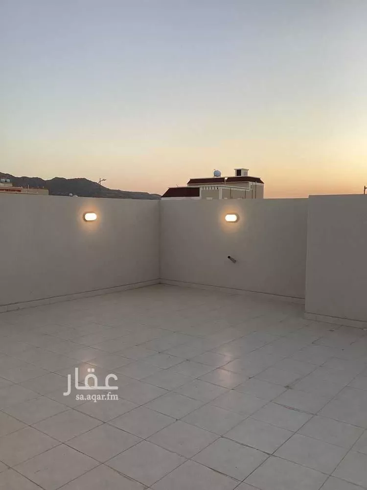 شقة للبيع في شارع المعلاة 112, حي المعلاة, مدينة احد رفيده, منطقة عسير صورة 2