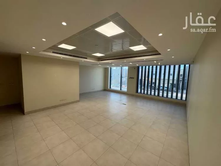 مكتب تجاري للإيجار في شارع اسماء بنت مالك, حي العارض, مدينة الرياض, منطقة الرياض صورة 4