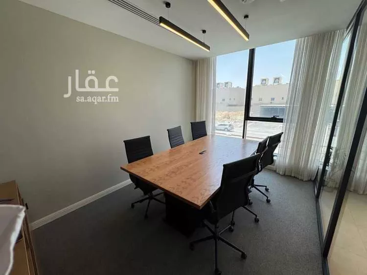 مكتب تجاري للإيجار في شارع اسماء بنت مالك, حي العارض, مدينة الرياض, منطقة الرياض 10