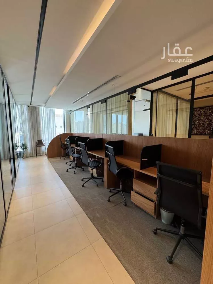 مكتب تجاري للإيجار في شارع اسماء بنت مالك, حي العارض, مدينة الرياض, منطقة الرياض 8