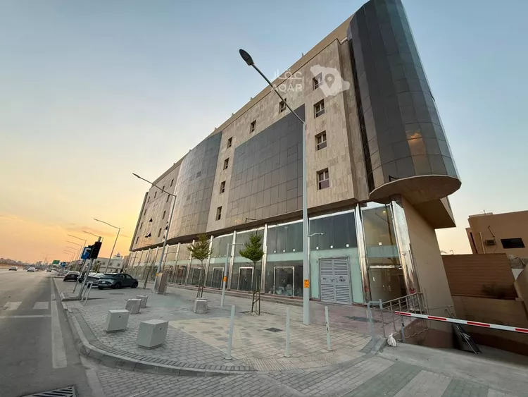 محل للإيجار في شارع ابن سعيد المغربي, حي السلام, مدينة الرياض, منطقة الرياض صورة 3