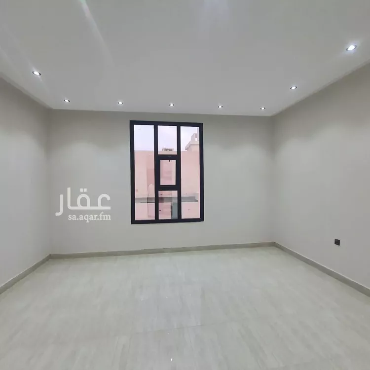 دور للبيع في شارع شهاب الدين القلقشندي, حي عكاظ, مدينة الرياض, منطقة الرياض صورة 4