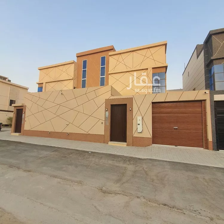 دور للبيع في شارع شهاب الدين القلقشندي, حي عكاظ, مدينة الرياض, منطقة الرياض