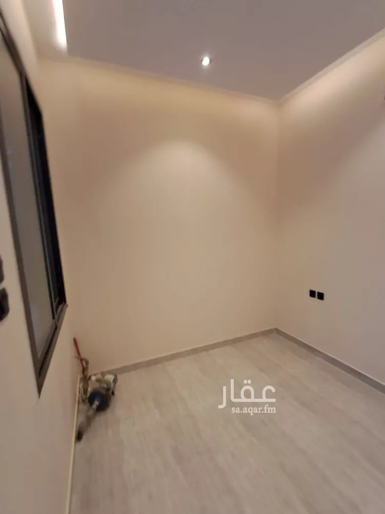 فيلا للبيع في شارع طمبرة, حي العريجاء الغربي, مدينة الرياض, منطقة الرياض صورة 4