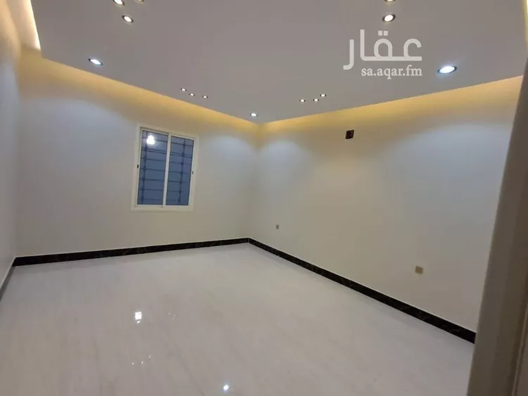 دور للبيع في شارع النفوذ, حي عكاظ, مدينة الرياض, منطقة الرياض صورة 2