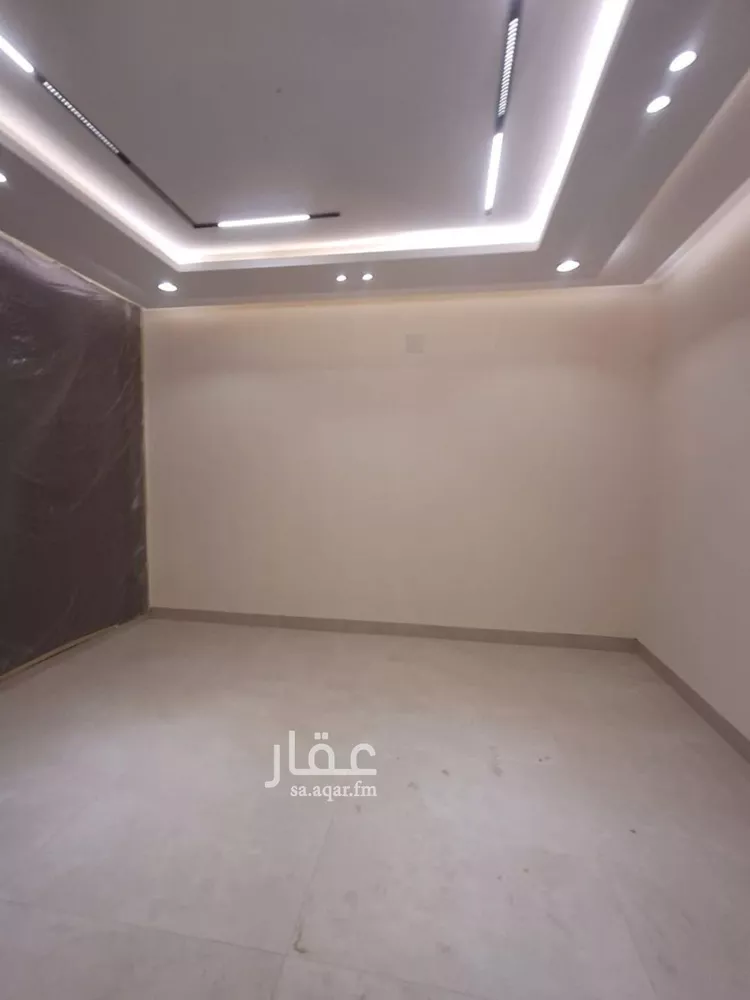 دور للبيع في شارع أحمد بن ناصر الحسيني, حي العوالي, مدينة الرياض, منطقة الرياض صورة 4