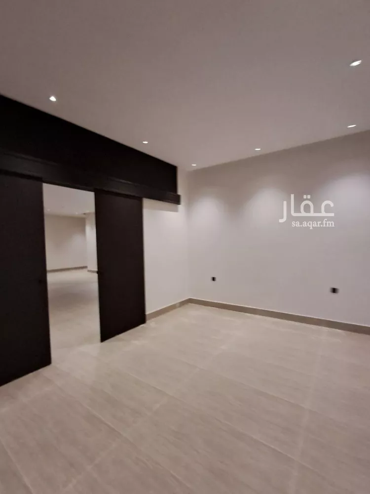 دور للبيع في شارع احمد بن جعفر القفطي, حي العوالي, مدينة الرياض, منطقة الرياض صورة 3