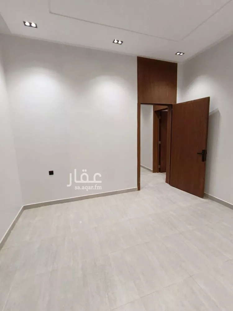 دور للبيع في شارع ابن العمير, حي طويق, مدينة الرياض, منطقة الرياض صورة 3