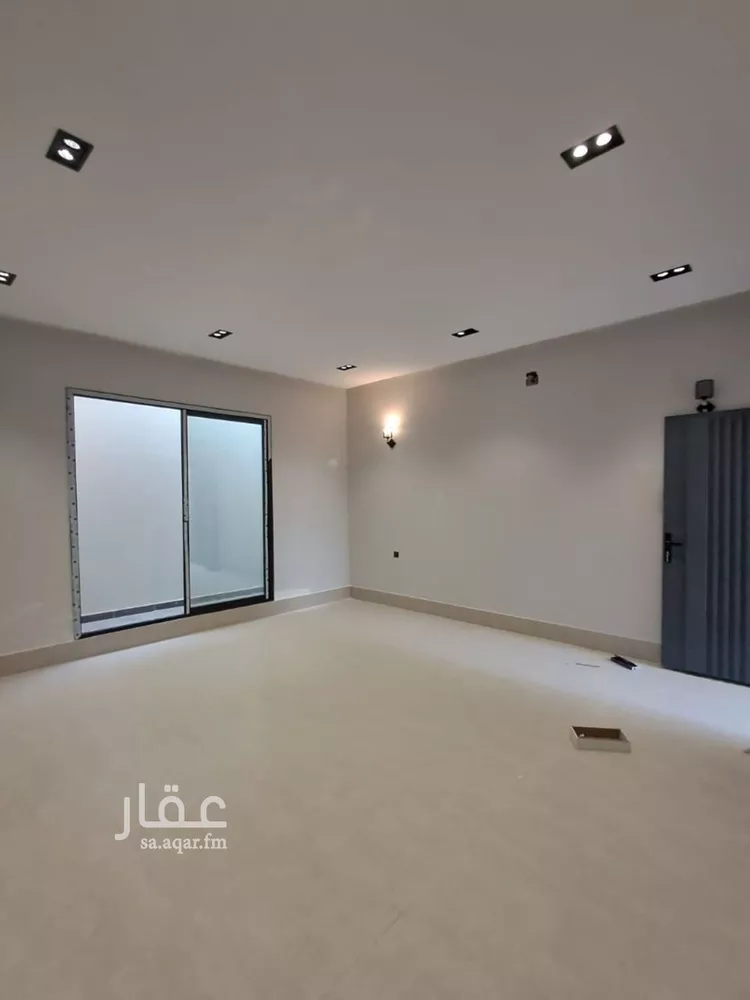 دور للبيع في شارع حامد القاري, حي عكاظ, مدينة الرياض, منطقة الرياض صورة 2