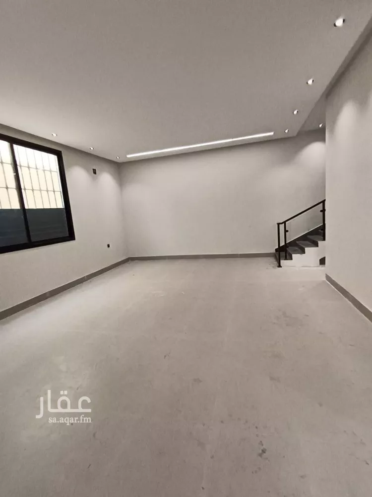 دور للبيع في شارع حامد القاري, حي عكاظ, مدينة الرياض, منطقة الرياض صورة 2