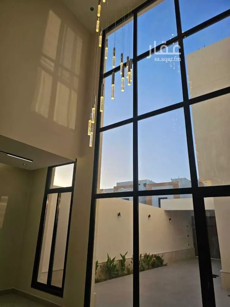 فيلا للبيع في شارع لطف بن سعد السميني, حي المهدية, مدينة الرياض, منطقة الرياض