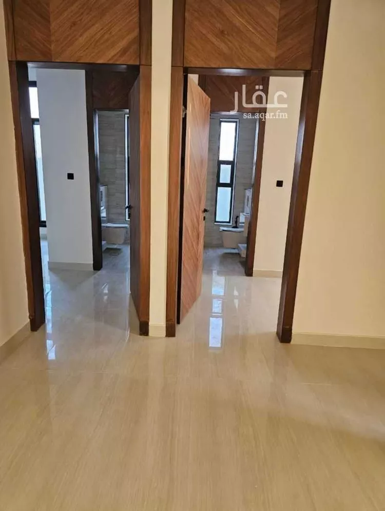 فيلا للبيع في شارع لطف بن سعد السميني, حي المهدية, مدينة الرياض, منطقة الرياض صورة 2