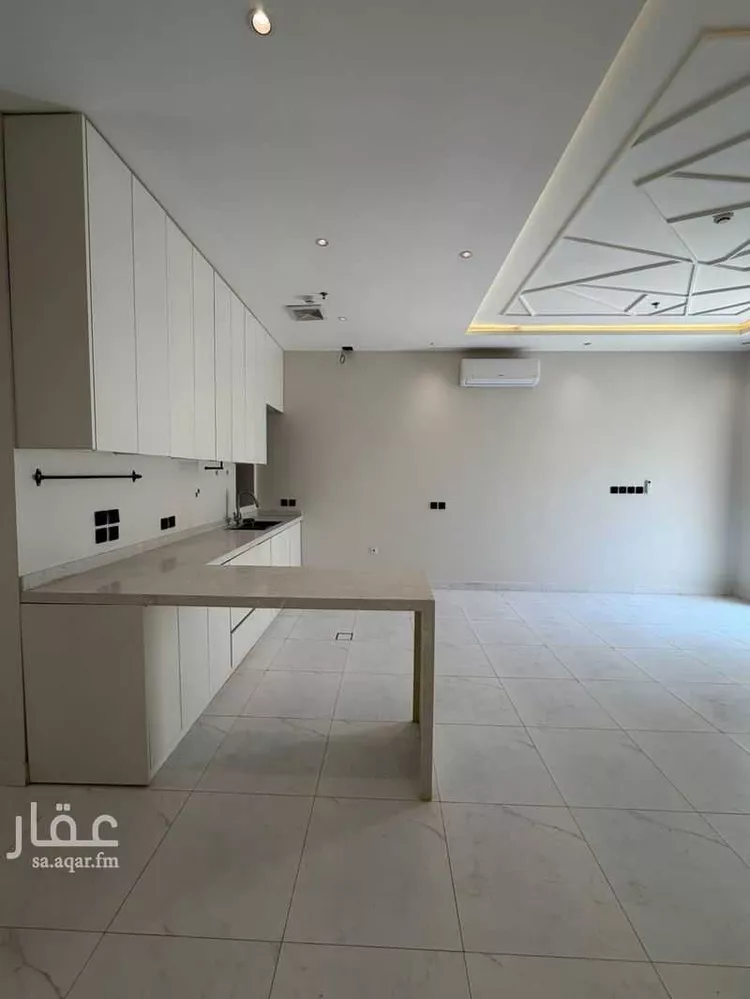 فيلا للإيجار في شارع جبل اللوز, حي الرمال, مدينة الرياض, منطقة الرياض 14