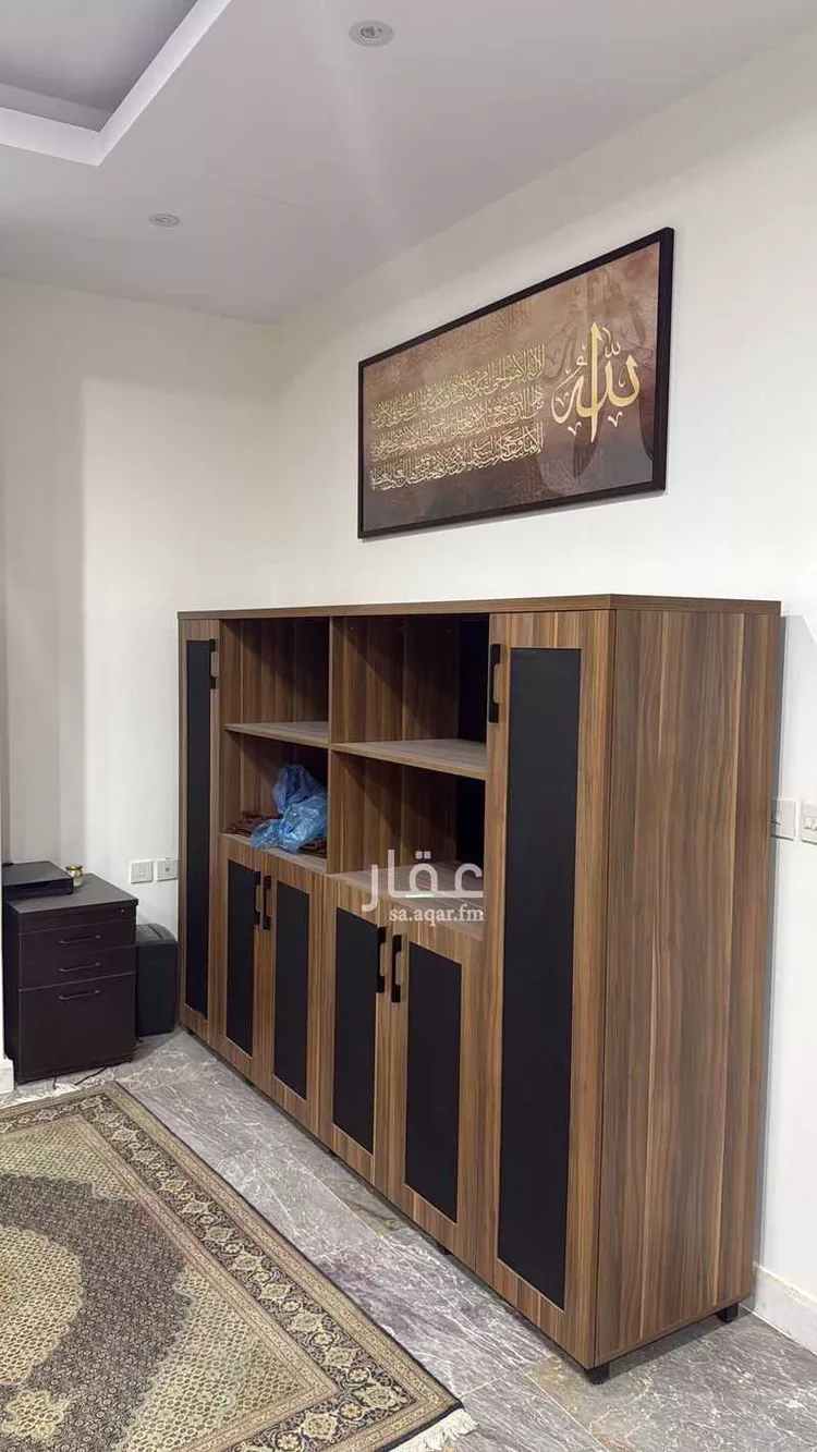 مكتب تجاري للإيجار في شارع طريق الملك عبدالعزيز, حي الضباط, مدينة الرياض, منطقة الرياض صورة 2
