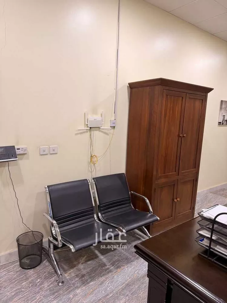 مكتب تجاري للإيجار في شارع طريق الملك عبدالعزيز, حي الضباط, مدينة الرياض, منطقة الرياض 11