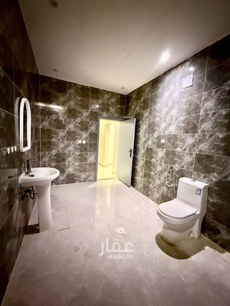 شقة للإيجار في شارع قلعة صلاح الدين, حي العقيق, مدينة الرياض, منطقة الرياض صورة 5
