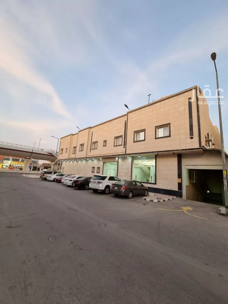 شقة للإيجار في شارع الشيخ حسن بن حسين بن علي, حي الحمراء, مدينة الرياض, منطقة الرياض