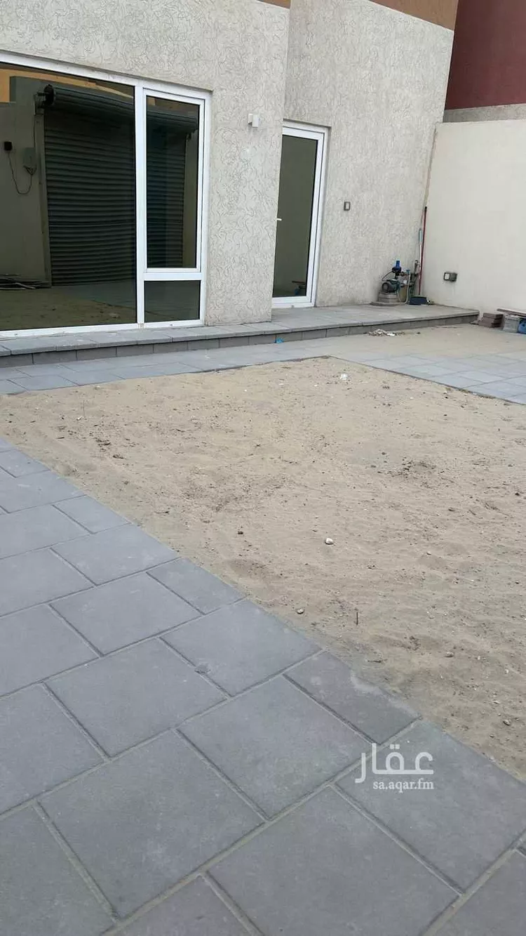 فيلا للإيجار في شارع الامل, حي الإسكان الجنوبي, مدينة الدمام, المنطقة الشرقية صورة 2