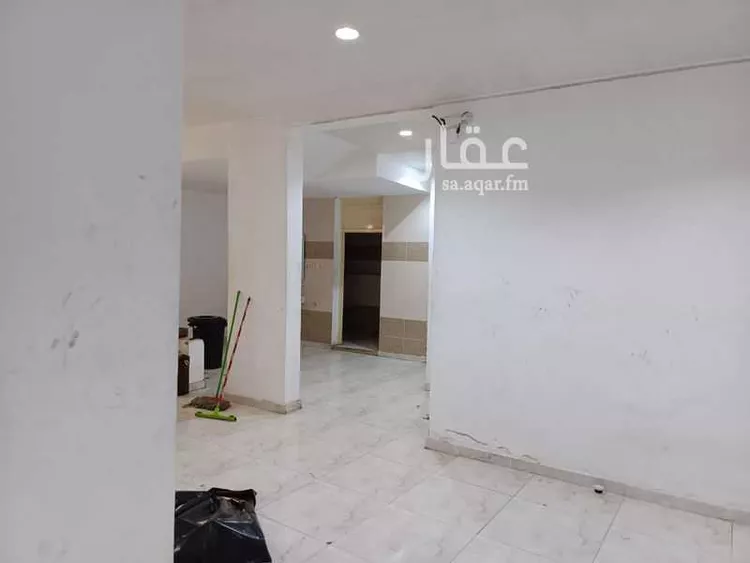 مستودع للإيجار في شارع ماجد ابن معيد ، حي الصيانة ، الطائف ، الطائف صورة 3