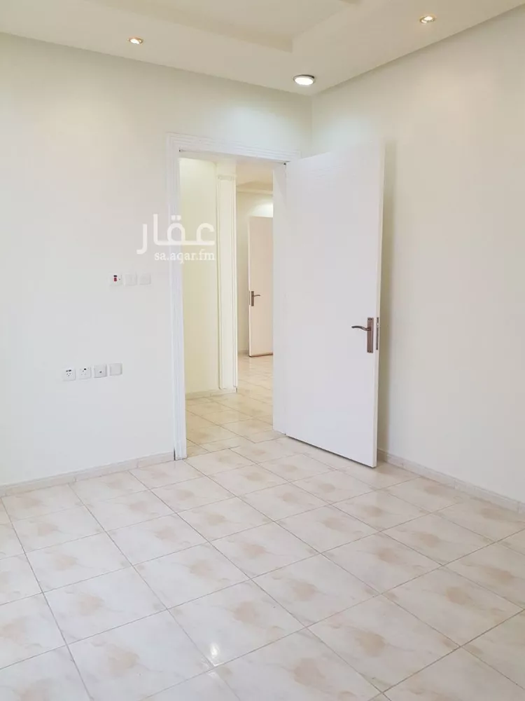 شقة للإيجار في شارع الحياة, حي الحمراء, مدينة الرياض, منطقة الرياض