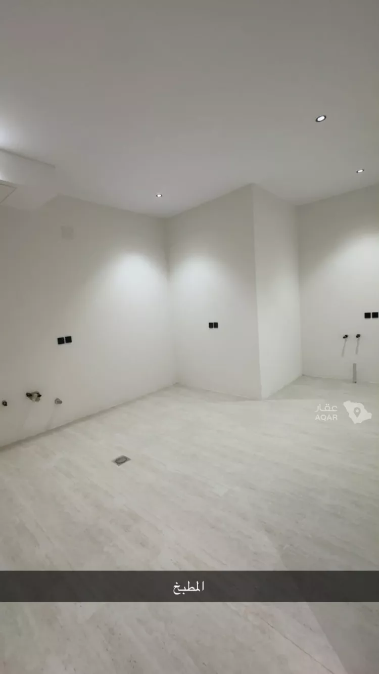 Floor for Rent in Riyadh Al Qadisiyah 8