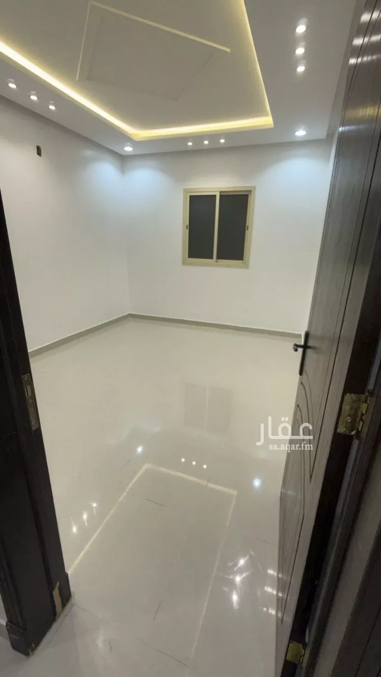 شقة للإيجار في شارع ينبع, حي ظهرة لبن, مدينة الرياض, منطقة الرياض