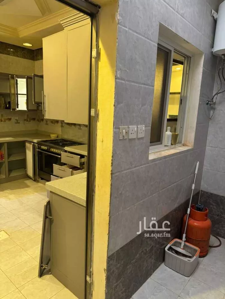 فيلا للإيجار في شارع خالد بن سلمة المخزومي, حي المهدية, مدينة الرياض, منطقة الرياض صورة 4