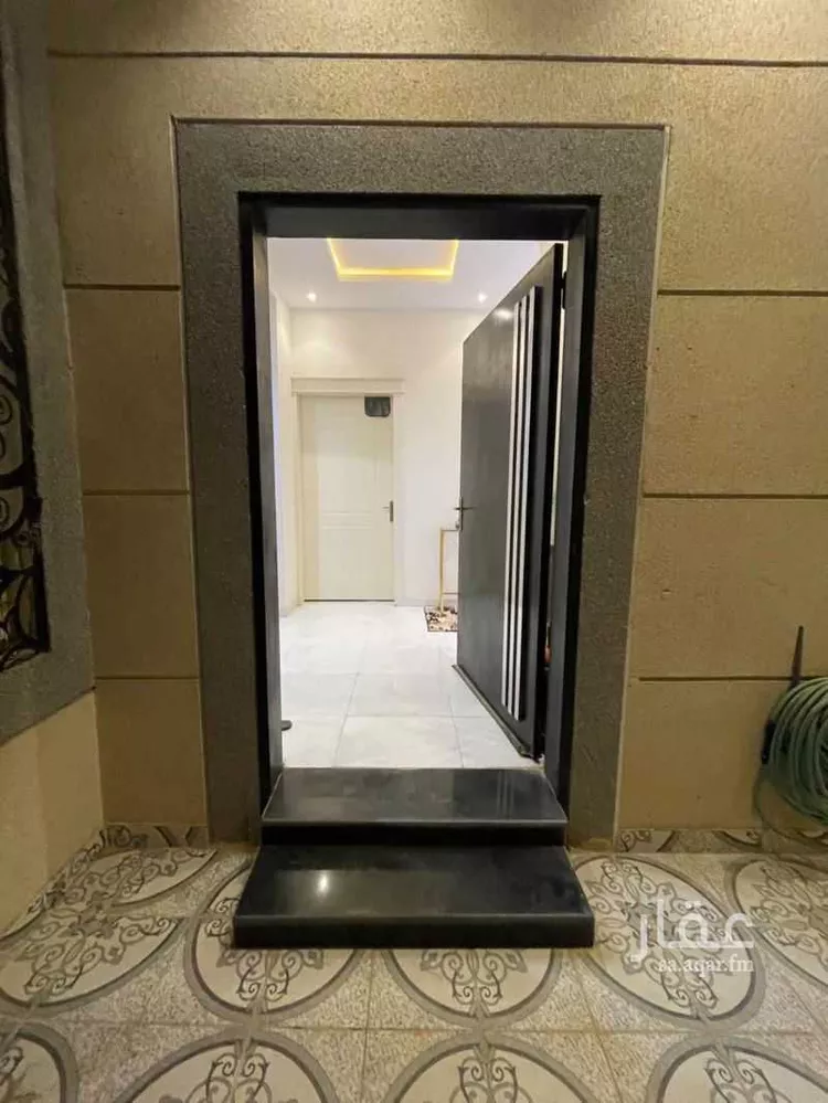 فيلا للإيجار في شارع أحمد الطيبي, حي بدر, مدينة الرياض, منطقة الرياض صورة 5