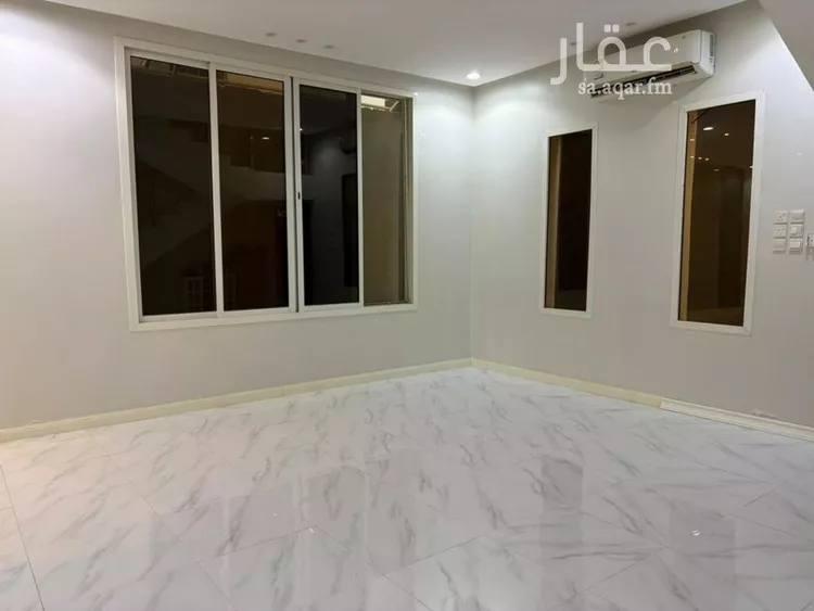 فيلا للبيع في شارع محمد الإبراهيمي, حي الرمال, مدينة الرياض, منطقة الرياض صورة 2