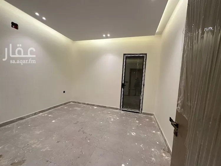 دور للبيع في شارع ابن يوسف الصناع, حي إشبيلية, مدينة الرياض, منطقة الرياض صورة 3