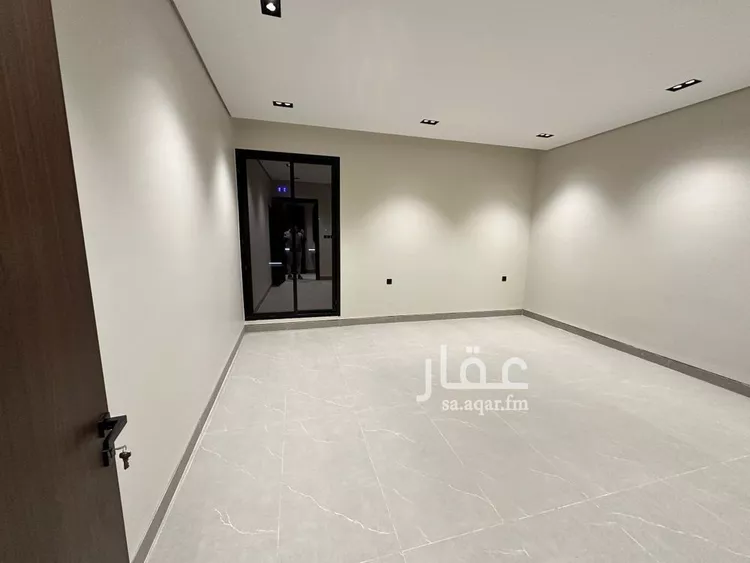 دور للبيع في شارع العلى, حي إشبيلية, مدينة الرياض, منطقة الرياض صورة 3