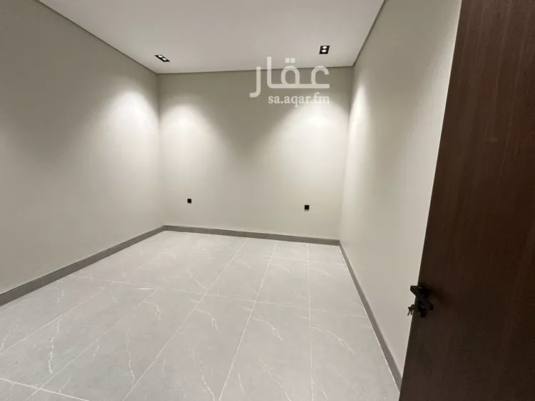 دور للبيع في شارع العلى, حي إشبيلية, مدينة الرياض, منطقة الرياض صورة 2