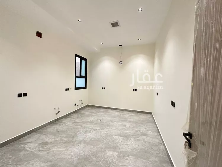 دور للبيع في شارع ابن يوسف الصناع, حي إشبيلية, مدينة الرياض, منطقة الرياض صورة 2