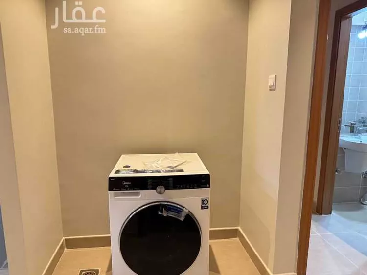 فيلا للإيجار في شارع الخطيب السنجي ، حي مطار الملك خالد الدولي ، الرياض ، منطقة الرياض صورة 3