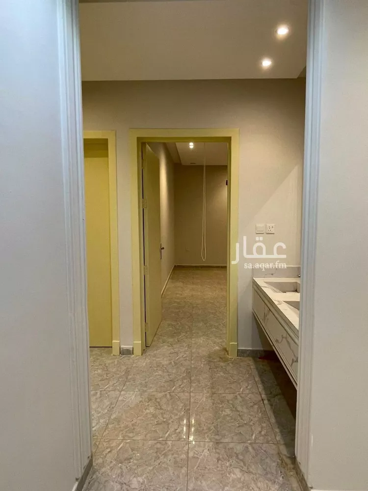 فيلا للإيجار في شارع خالد بن زهير الهذلي, حي بدر, مدينة الرياض, منطقة الرياض صورة 4