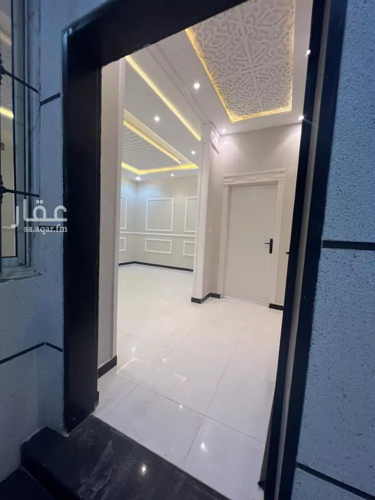 فيلا للإيجار في شارع حرملة بن المنذر الكندي, حي بدر, مدينة الرياض, منطقة الرياض صورة 4