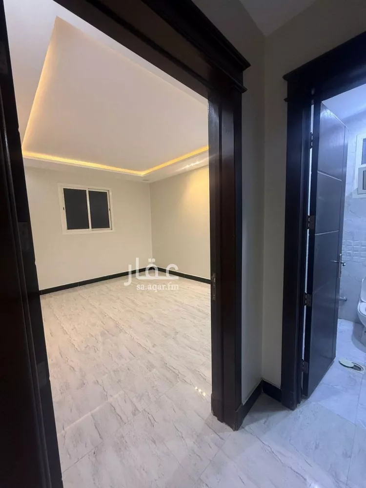 فيلا للإيجار في شارع حرملة بن المنذر الكندي, حي بدر, مدينة الرياض, منطقة الرياض صورة 4